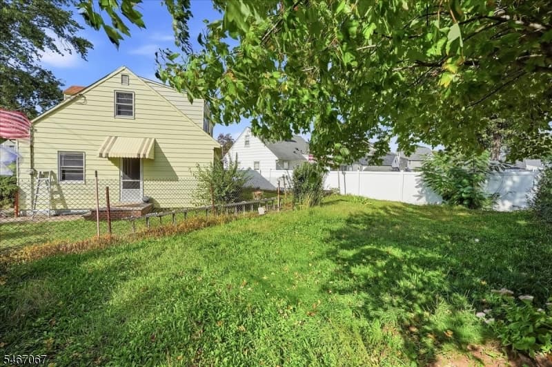 2 Dawn Dr, Clark Twp. photo 33