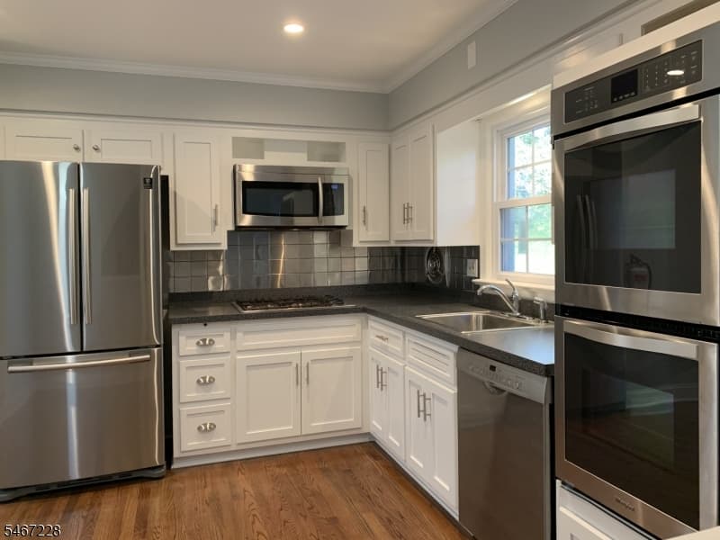 9 Harrison Ct, Summit City photo 10