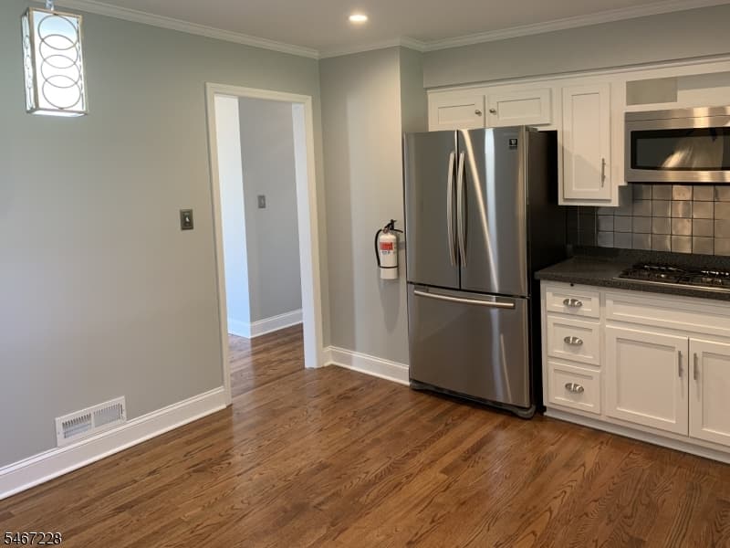 9 Harrison Ct, Summit City photo 11