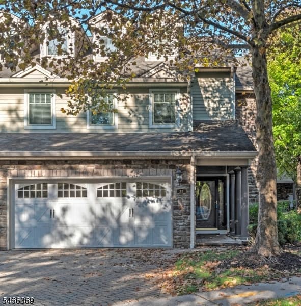 38 Eggers Ct, Summit City photo 2