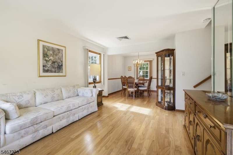 14 Woodside Ave, Cranford Twp. photo 4