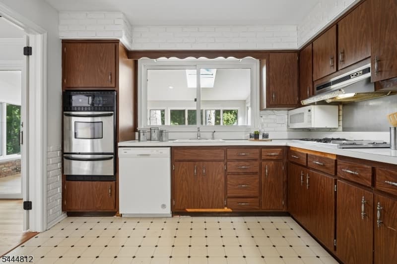 174 Sutton Dr, Berkeley Heights Twp. photo 10
