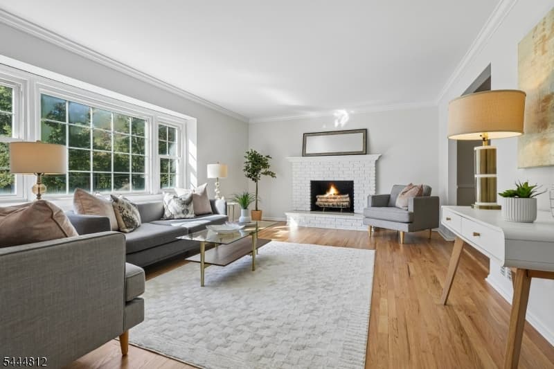 174 Sutton Dr, Berkeley Heights Twp. photo 3