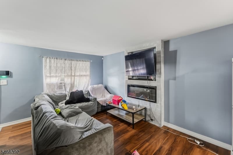1442 Liberty Ave, Hillside Twp. photo 3