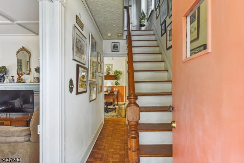 29 Lafayette Ave, Summit City photo 3