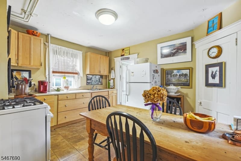 29 Lafayette Ave, Summit City photo 7