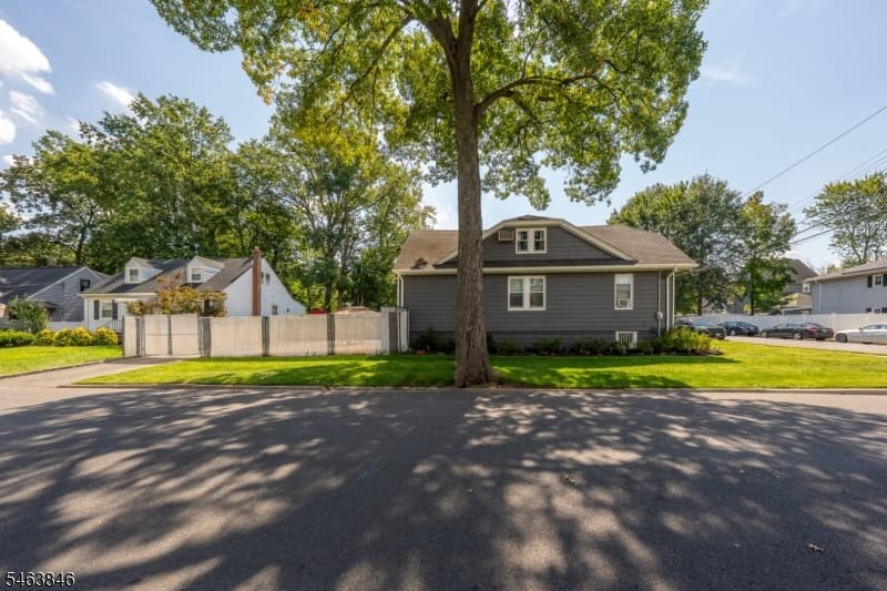 401 John St, Roselle Boro photo 18