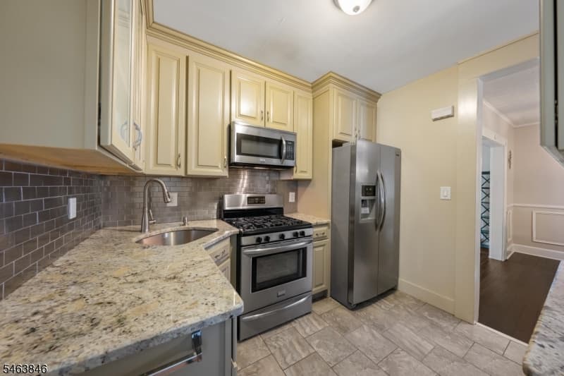 401 John St, Roselle Boro photo 7