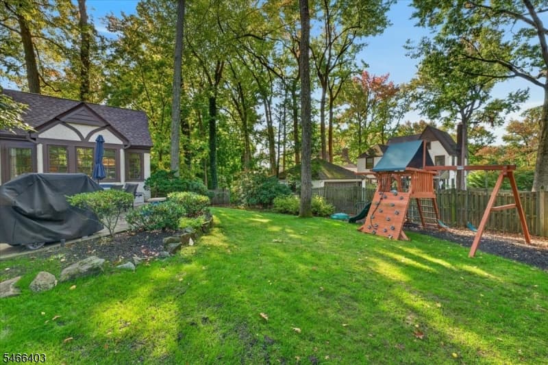 659 Forest Ave, Westfield Town photo 43