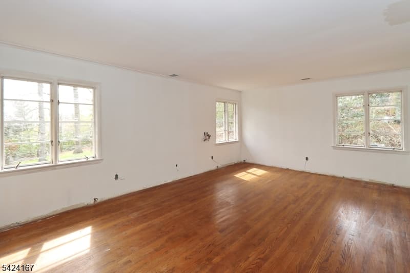1495 Fox Trail, Mountainside Boro photo 24