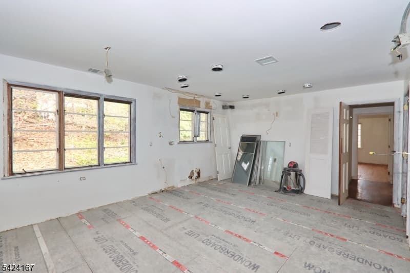 1495 Fox Trail, Mountainside Boro photo 3