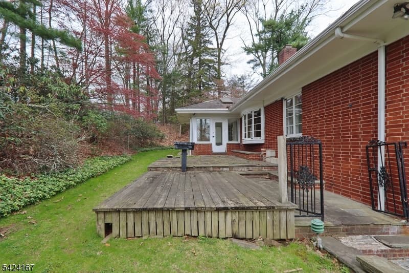 1495 Fox Trail, Mountainside Boro photo 37