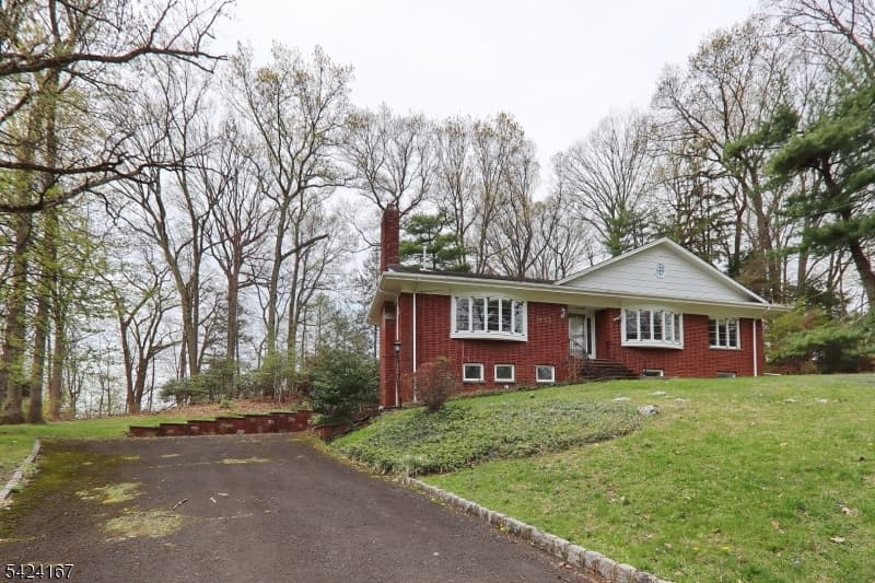 1495 Fox Trail, Mountainside Boro photo 39