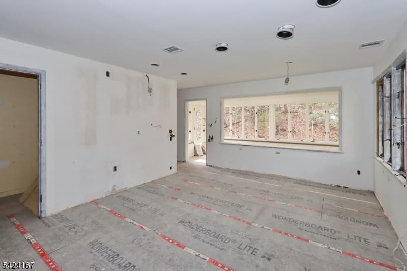 1495 Fox Trail, Mountainside Boro photo 5