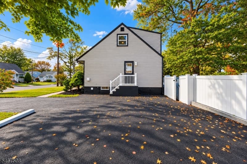 38 GERTRUDE STREET, Clark Twp. photo 23