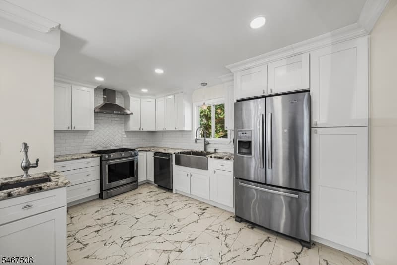 38 GERTRUDE STREET, Clark Twp. photo 8