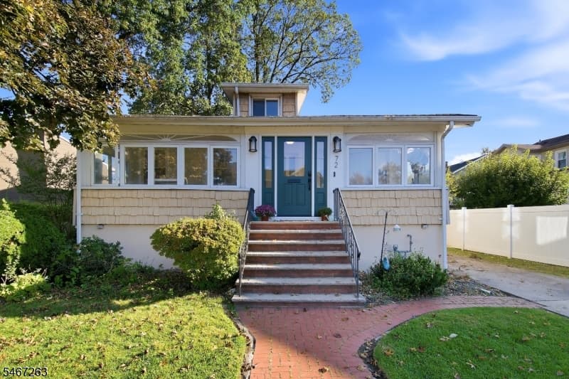 72 Lawn Ter, Cranford Twp. photo 17