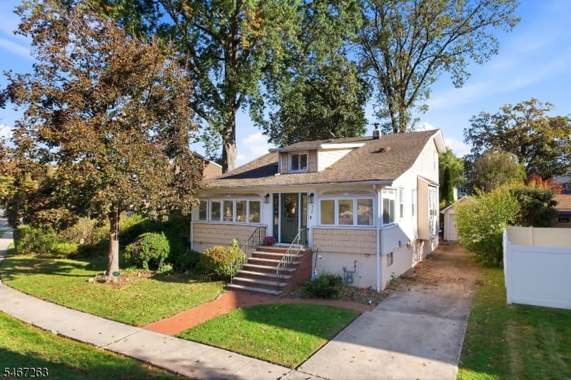 72 Lawn Ter, Cranford Twp. photo 41