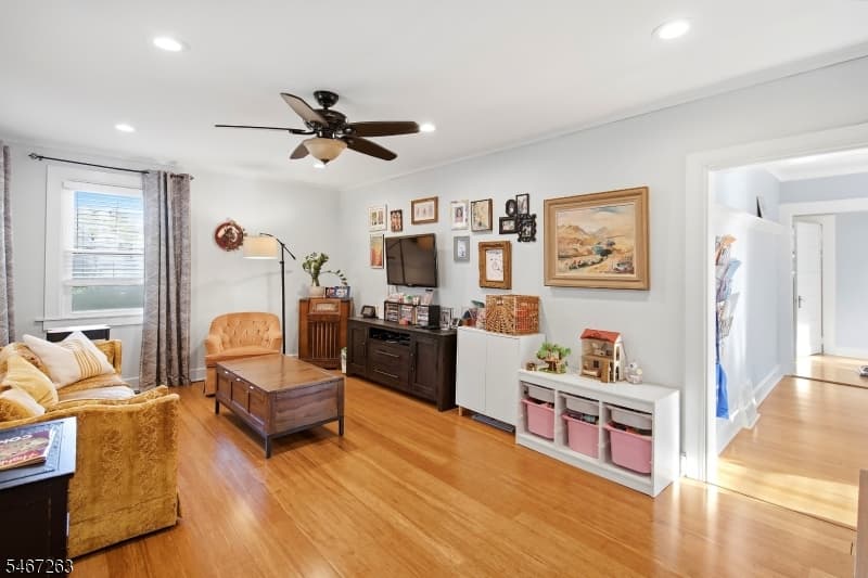 72 Lawn Ter, Cranford Twp. photo 5