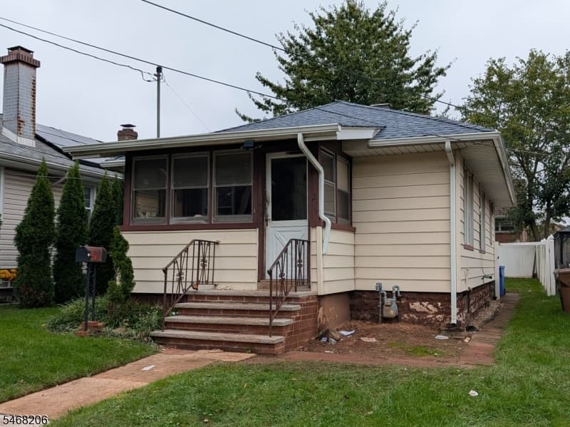 215 Madison St, Linden City photo 3