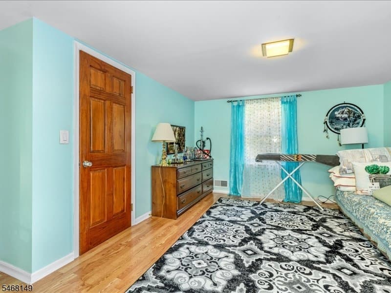806 Pinewood Rd, Union Twp. photo 12