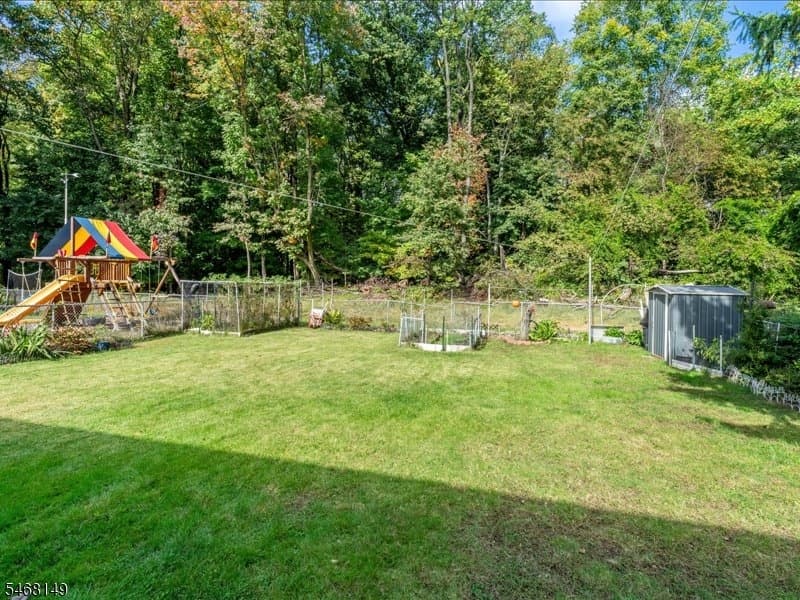 806 Pinewood Rd, Union Twp. photo 18