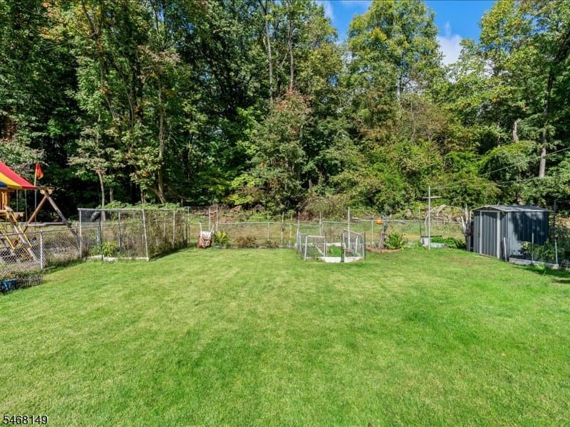 806 Pinewood Rd, Union Twp. photo 19