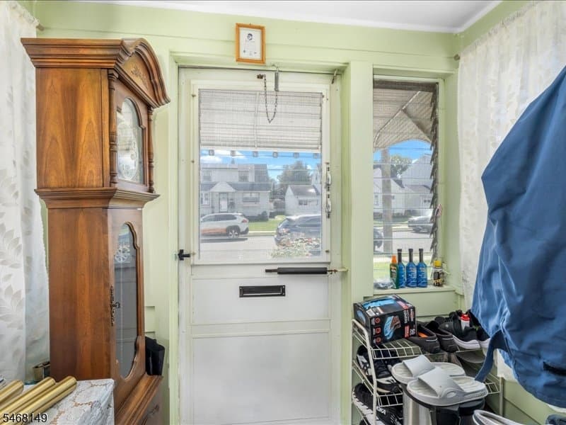 806 Pinewood Rd, Union Twp. photo 7