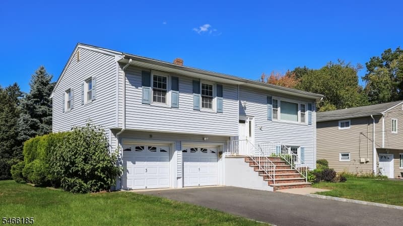 15 Roselle Ave, Cranford Twp. photo 2