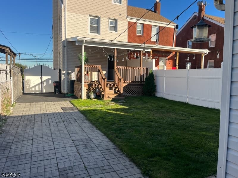 619A Arnett St, Elizabeth City photo 2