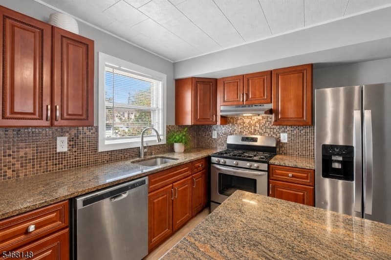 1107 Warren St, Roselle Boro photo 7