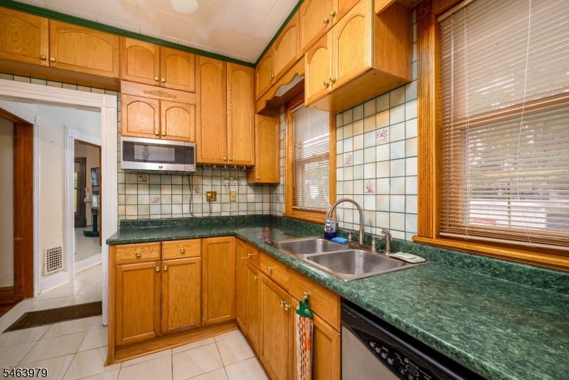 343 West 1st Avenue, Roselle Boro photo 12