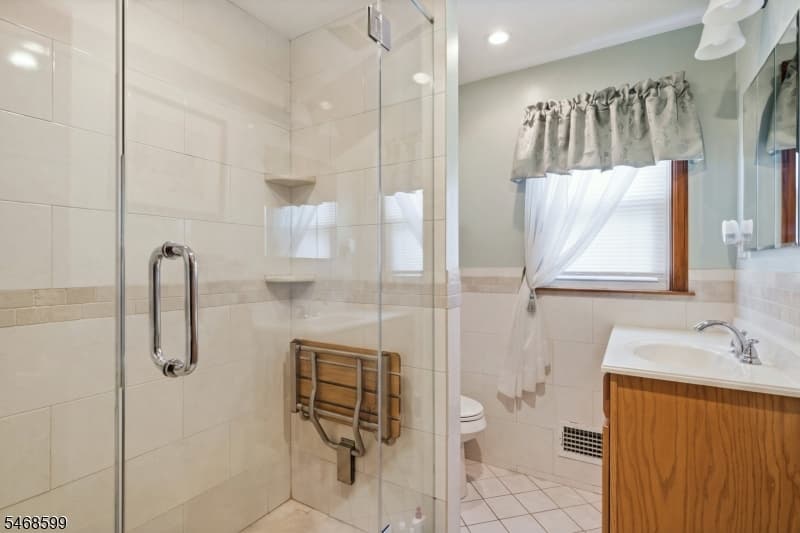 729 E Curtis St, Linden City photo 5