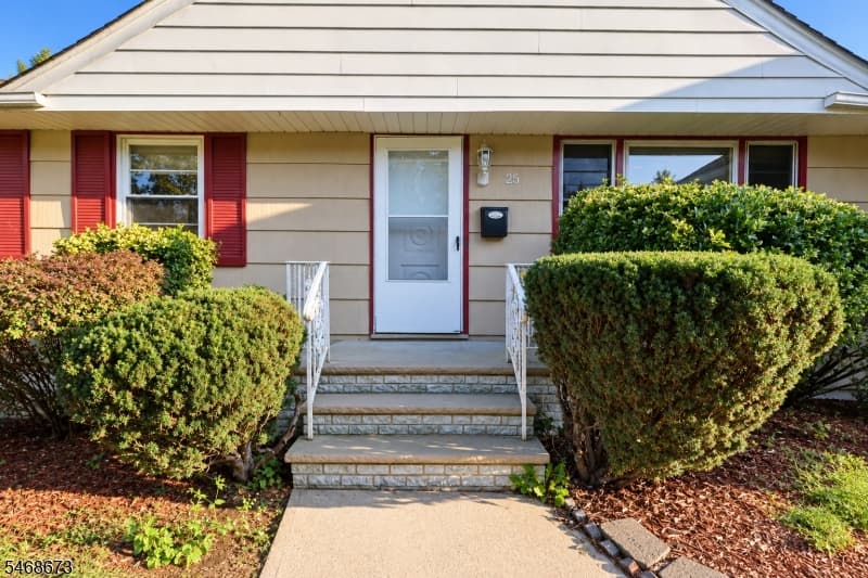 25 Valley View Rd, Hillside Twp. photo 2
