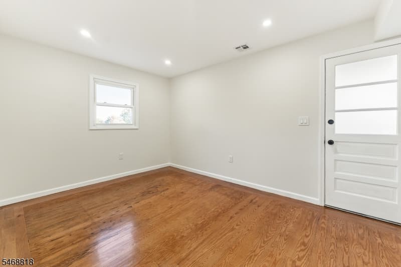 49 Harding Ave, Clark Twp. photo 8