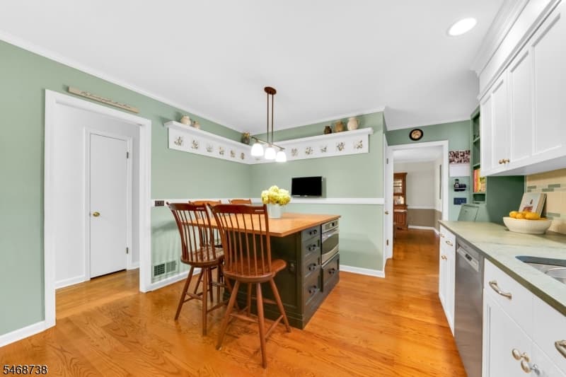 1430 Sylvan Ln, Scotch Plains Twp. photo 9