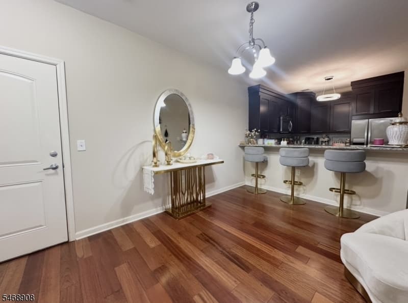 102 E Elizabeth Ave, Linden City