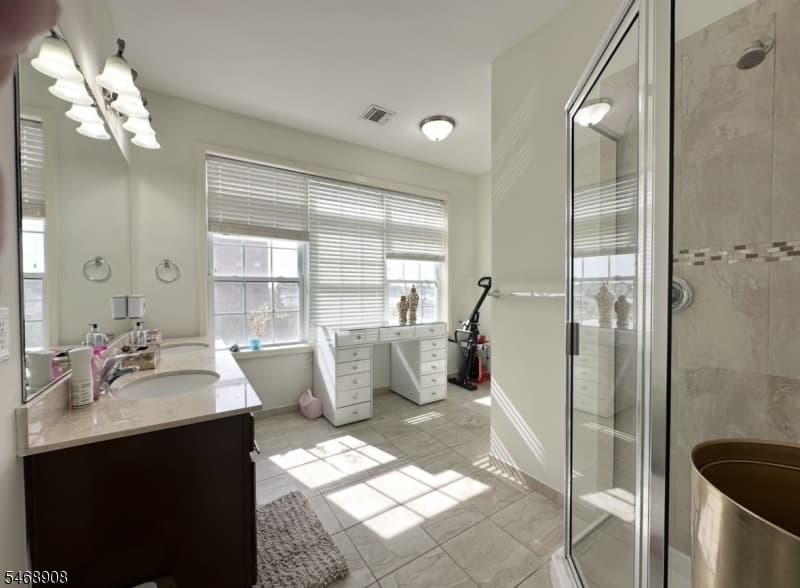 102 E Elizabeth Ave, Linden City photo 19