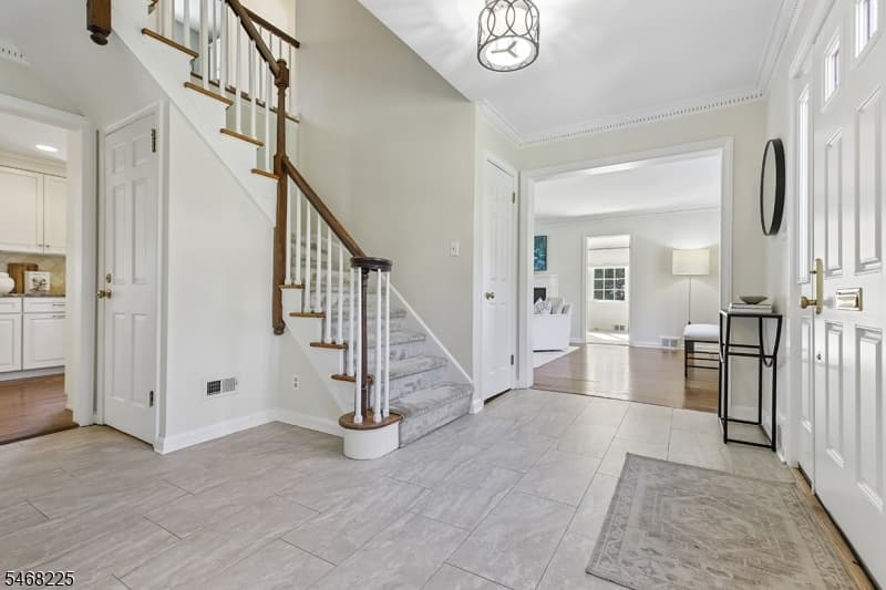 4 MANOR HILL RD, Summit City photo 2