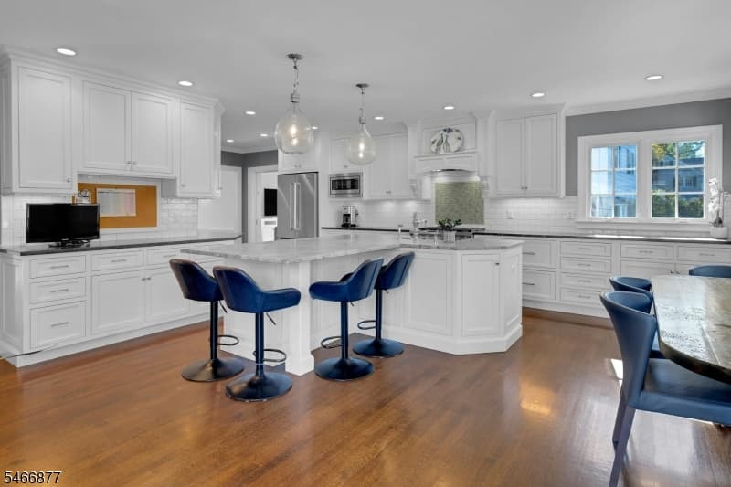 34 Bedford Rd, Summit City photo 14