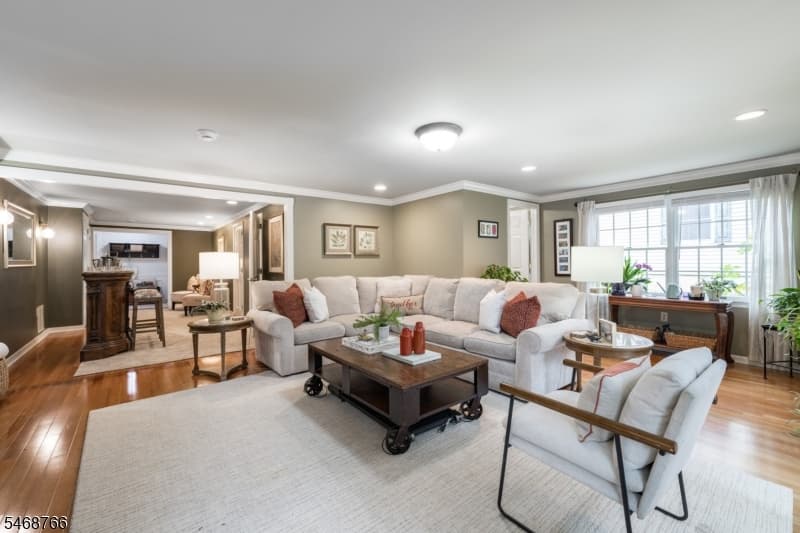 468 Charnwood Rd, New Providence Boro photo 4