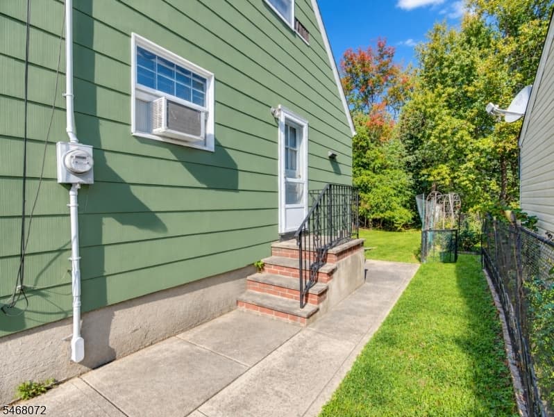 756 Pinewood Rd, Union Twp. photo 5