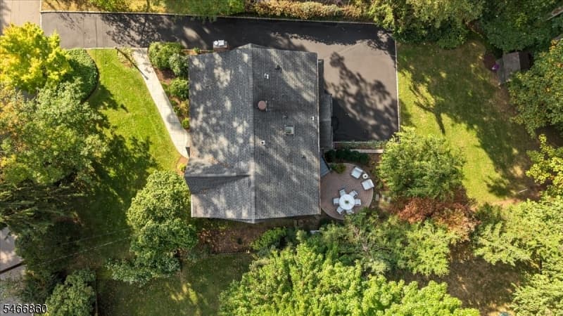 17 Old Oak Dr, New Providence Boro photo 41