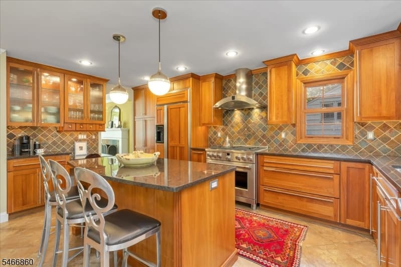 17 Old Oak Dr, New Providence Boro photo 8