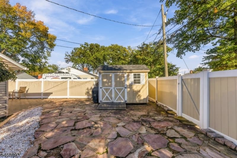 485 Linden Ave, Rahway City photo 31