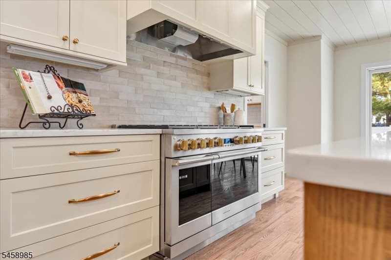 111 Makatom Drive, Cranford Twp. photo 12