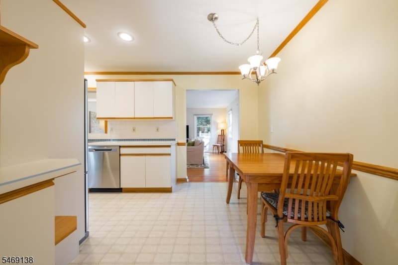 12 Eaton Ct, Summit City photo 14