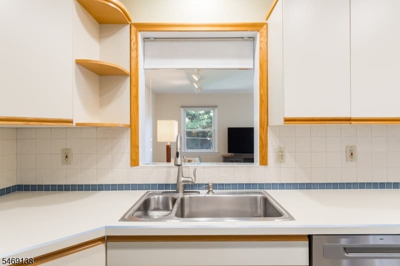 12 Eaton Ct, Summit City photo 16