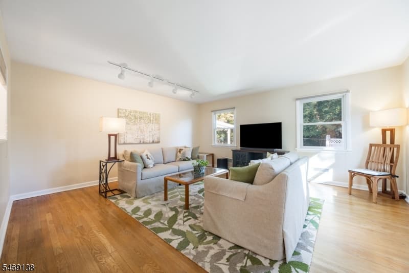 12 Eaton Ct, Summit City photo 19