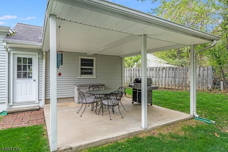 12 Eaton Ct, Summit City photo 37